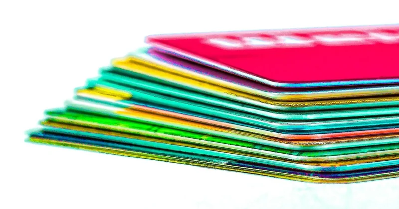 Les cartes prépayées : la solution de secours, avec ses pièges