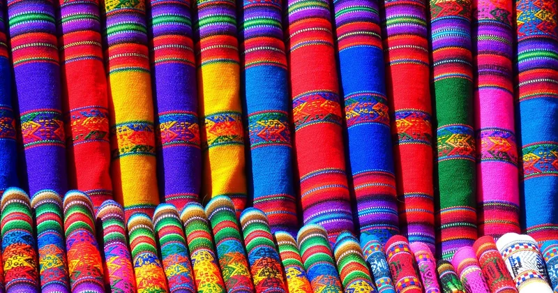 Paiement en magasin vs en ligne : le tableau des différences