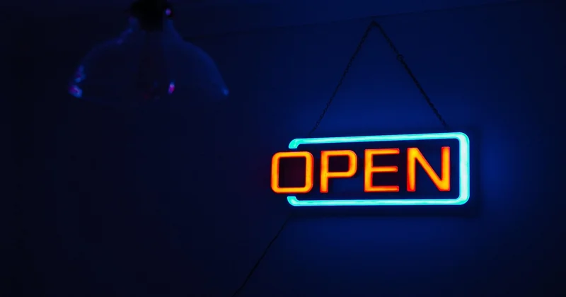 Enseigne et signalétique : combien ça coûte vraiment ?
